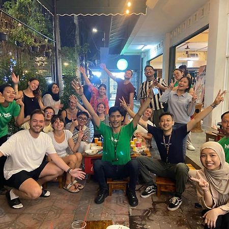 Hubs Hostel Jogjakarta Buitenkant foto