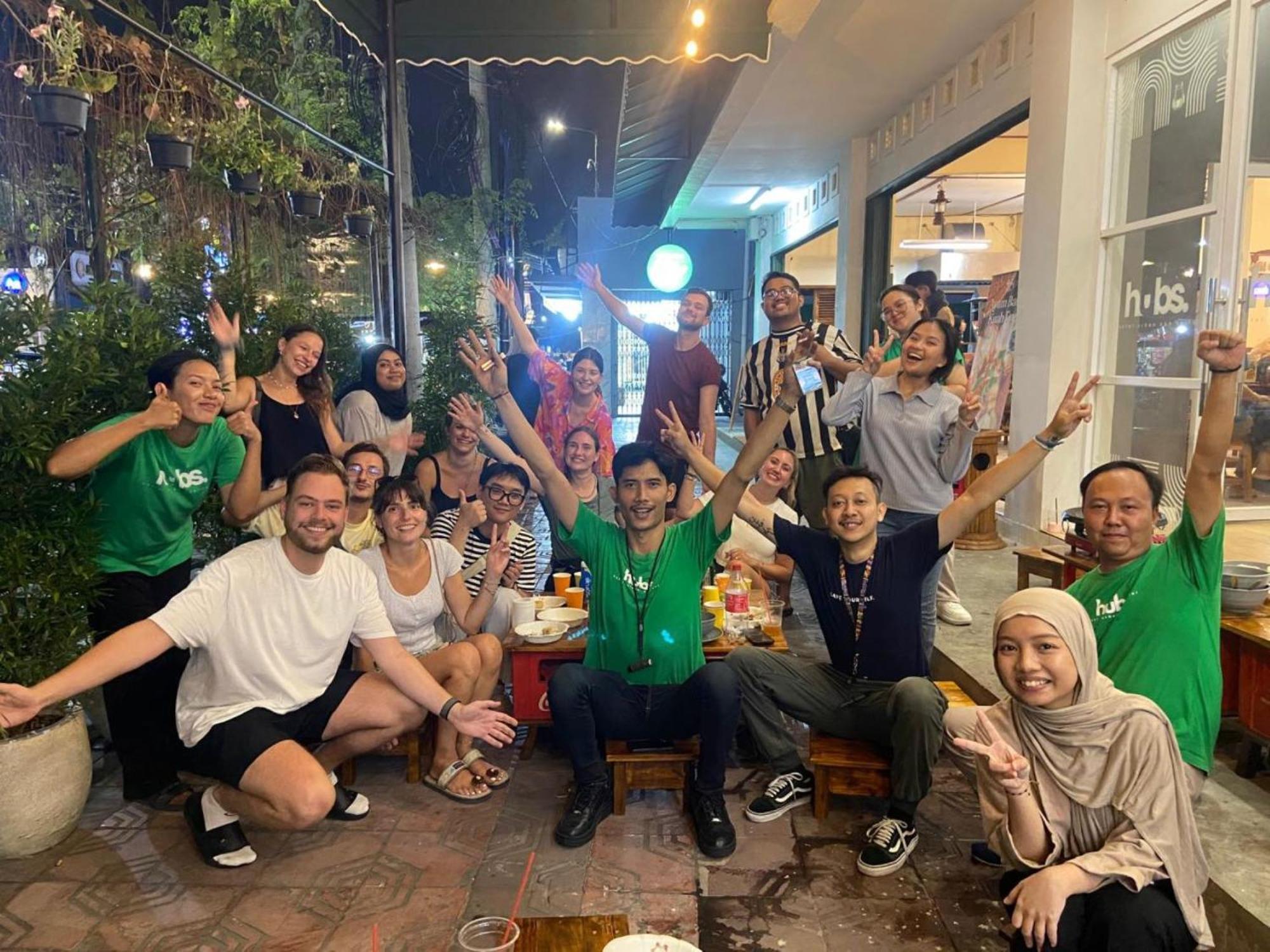 Hubs Hostel Jogjakarta Buitenkant foto